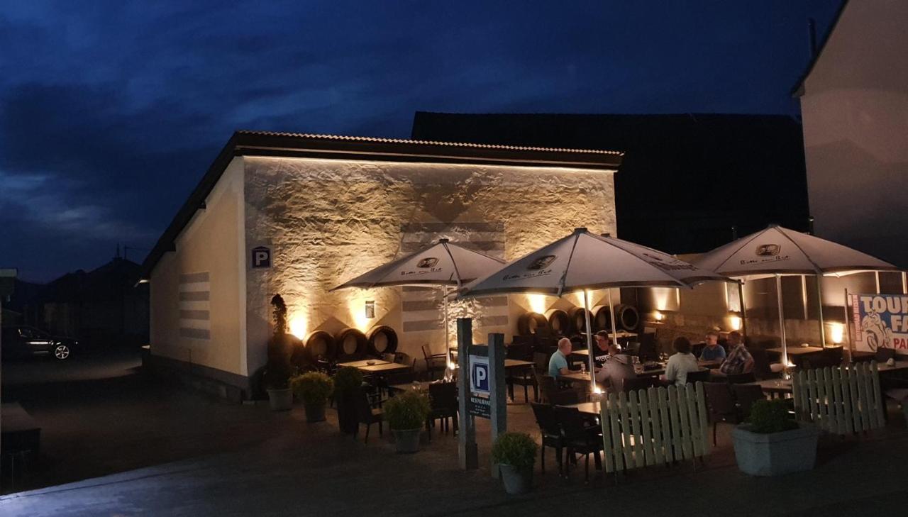 Hotel&Restaurant Hüllen Barweiler Buitenkant foto